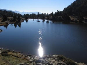 trek salam montagne - Belledonne - lac achard reflet
